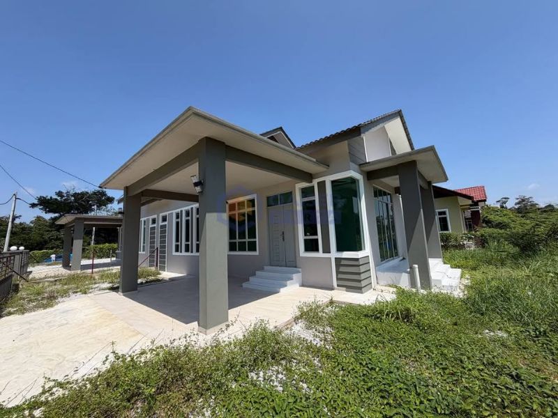 Semi-D Modern Di Kg Patek Kadok, Ketereh, Kelantan