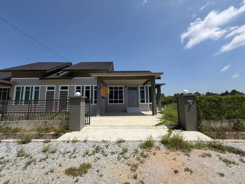 Semi-D Modern Di Kg Patek Kadok, Ketereh, Kelantan