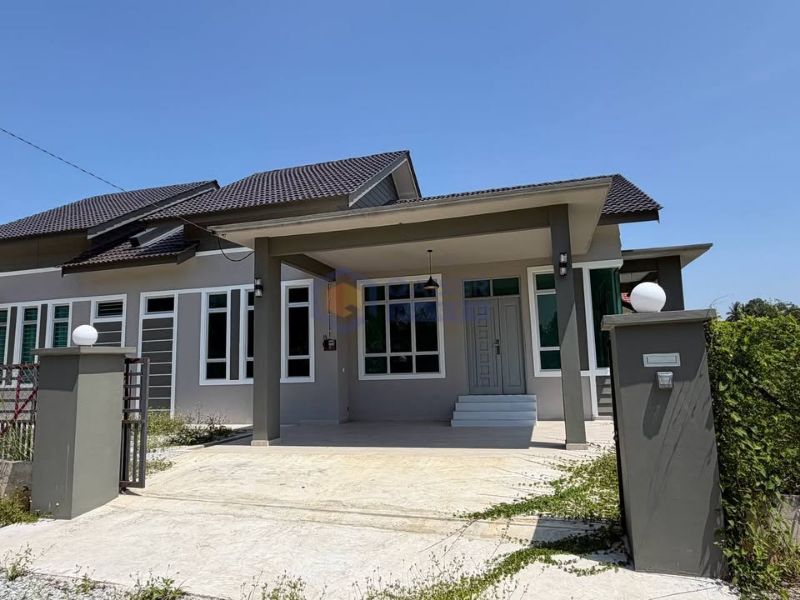 Semi-D Modern Di Kg Patek Kadok, Ketereh, Kelantan