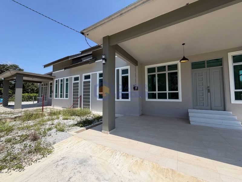 Semi-D Modern Di Kg Patek Kadok, Ketereh, Kelantan