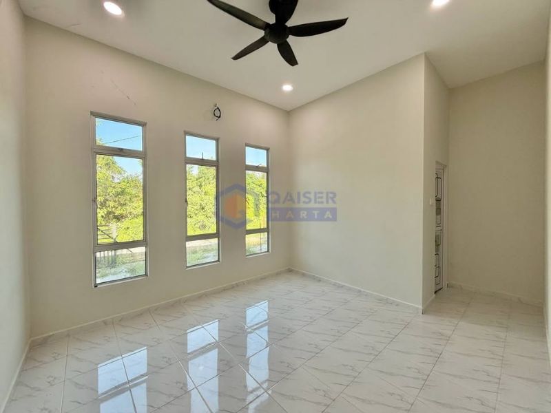 Semi-D Modern Di Kg Patek Kadok, Ketereh, Kelantan