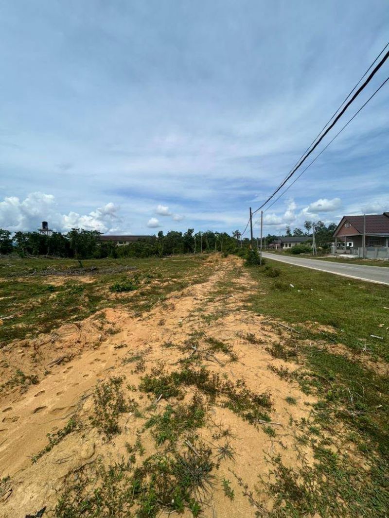 Tanah Kosong 10 Ekar Berhadapan Sekolah Tun Indera, Kuala Berang