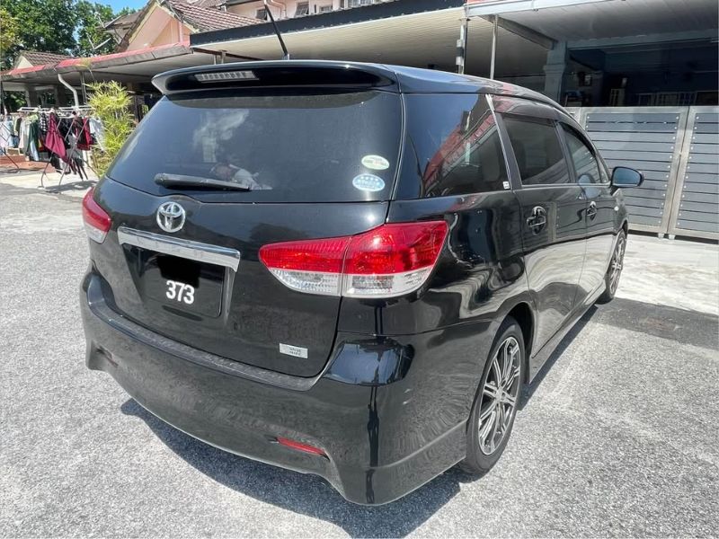 2015 TOYOTA WISH 1.8 Auto