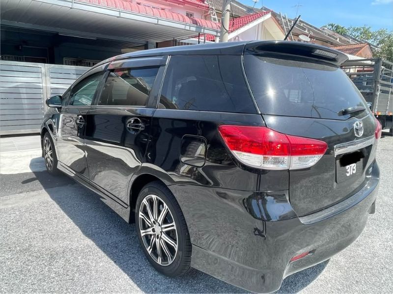 2015 TOYOTA WISH 1.8 Auto