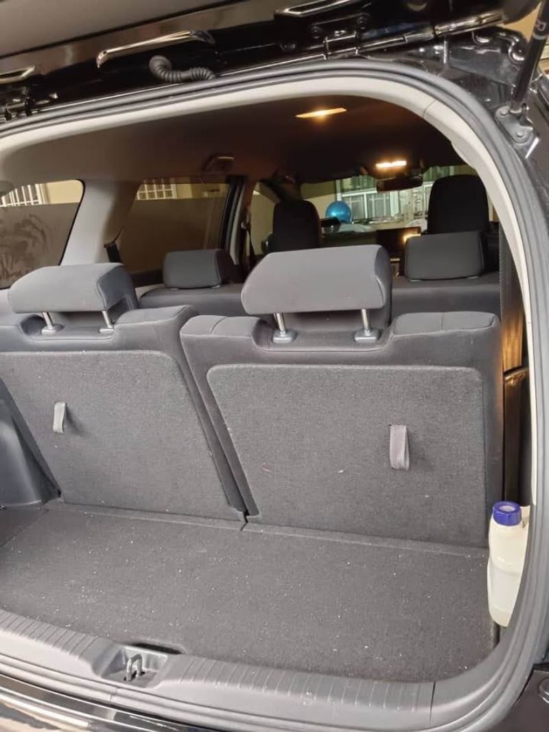 2015 TOYOTA WISH 1.8 Auto
