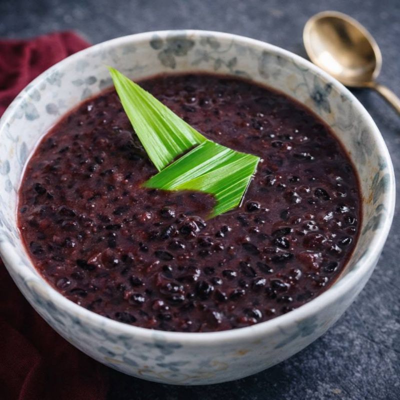 Bubur Nasi Berlauk