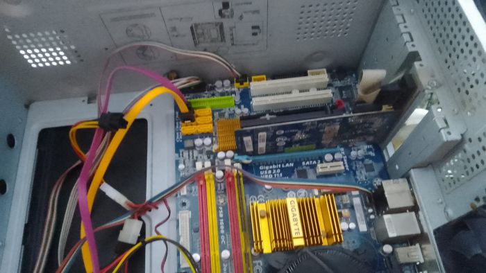 Membaik pulih & Menyelenggara Komputer & Laptop