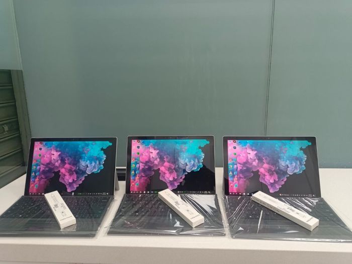 INTEL CORE I7-7TH 8/256GB SURFACE PRO 5