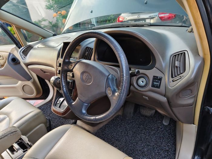 2000 Toyota Harrier 3.0 Auto Local Spec