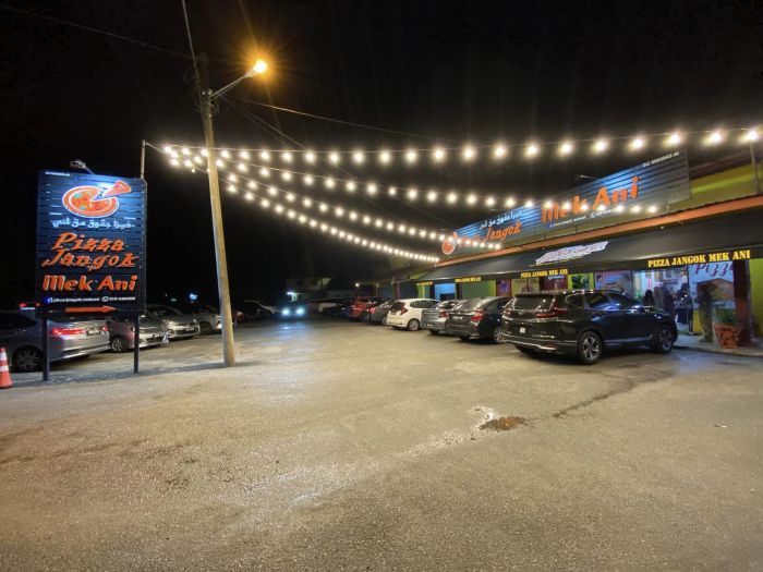 Restoran Pizza Jangok Mek Ani