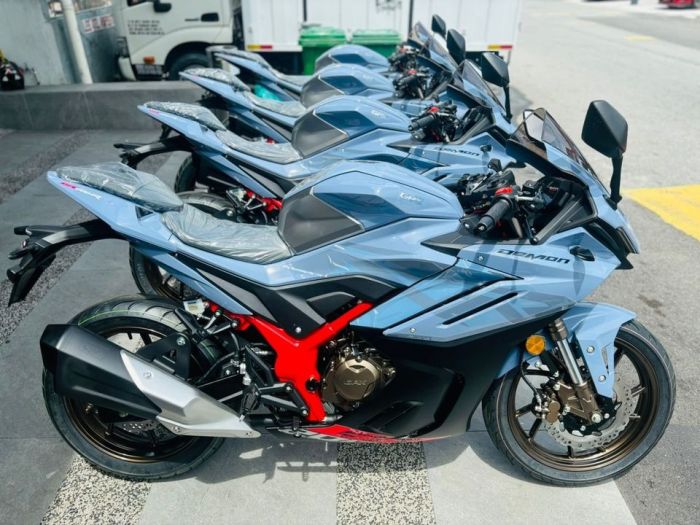 2024 GPX Demon GR200R