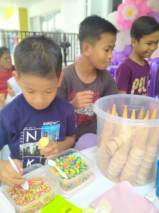 Tempahan katering aiskrim kon