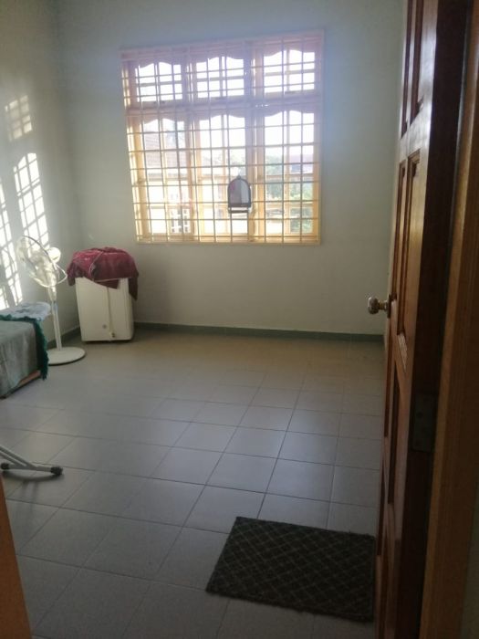 Rumah Banglo Tinggi Tepi Jalan Utama Di Palekbang, Tumpat Kelantan
