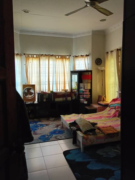 Rumah Banglo Di Padang Bongor, Pengkalan Chepa Kelantan
