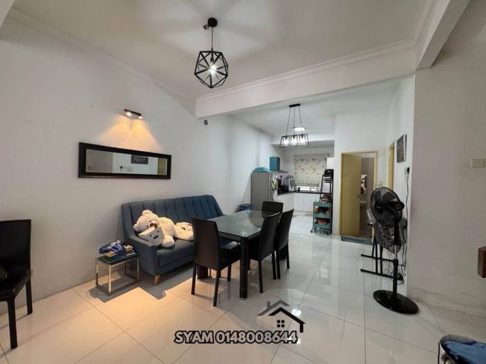 Double Storey Taman Pinggiran USJ 2 Subang Jaya