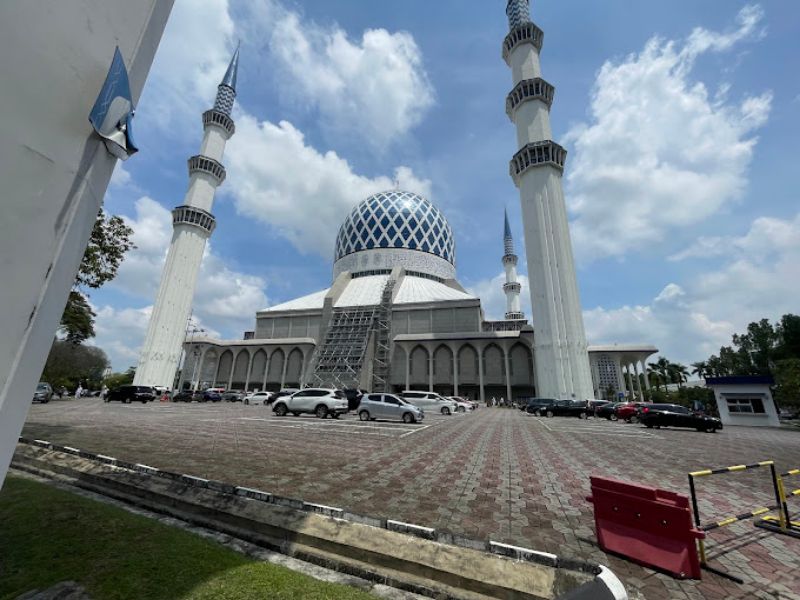 Masjid Sultan Salahuddin Abdul Aziz Shah