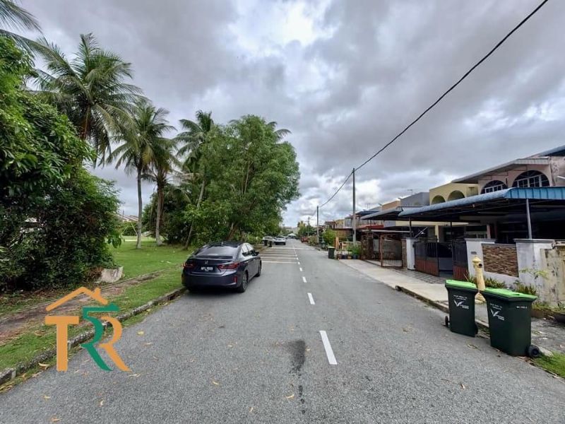 Teres 2 tingkat, Taman Purnama, Jalan Pegawai, Alor Setar