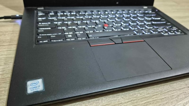 Lenovo Thinkpad I7 8TH NVidia MX150 8GB RAM | 256GB SSD Backlit Keyboard